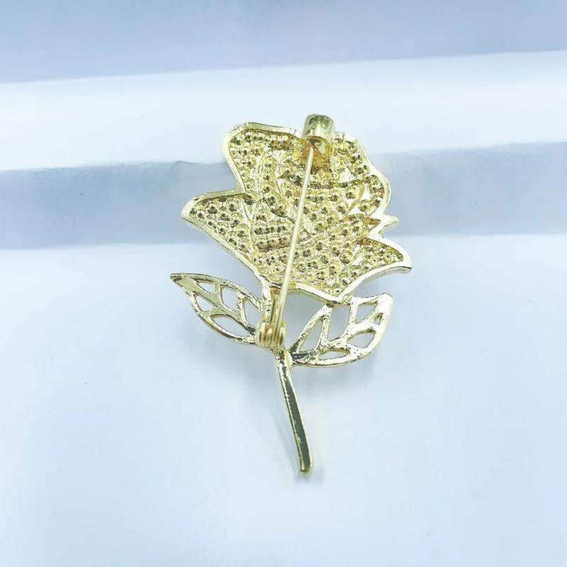 Sparkling Rhinestones Rose Brooches Alloy Pins Elegant Brooch Alloy Texture Statement Brooch for Special Occasions