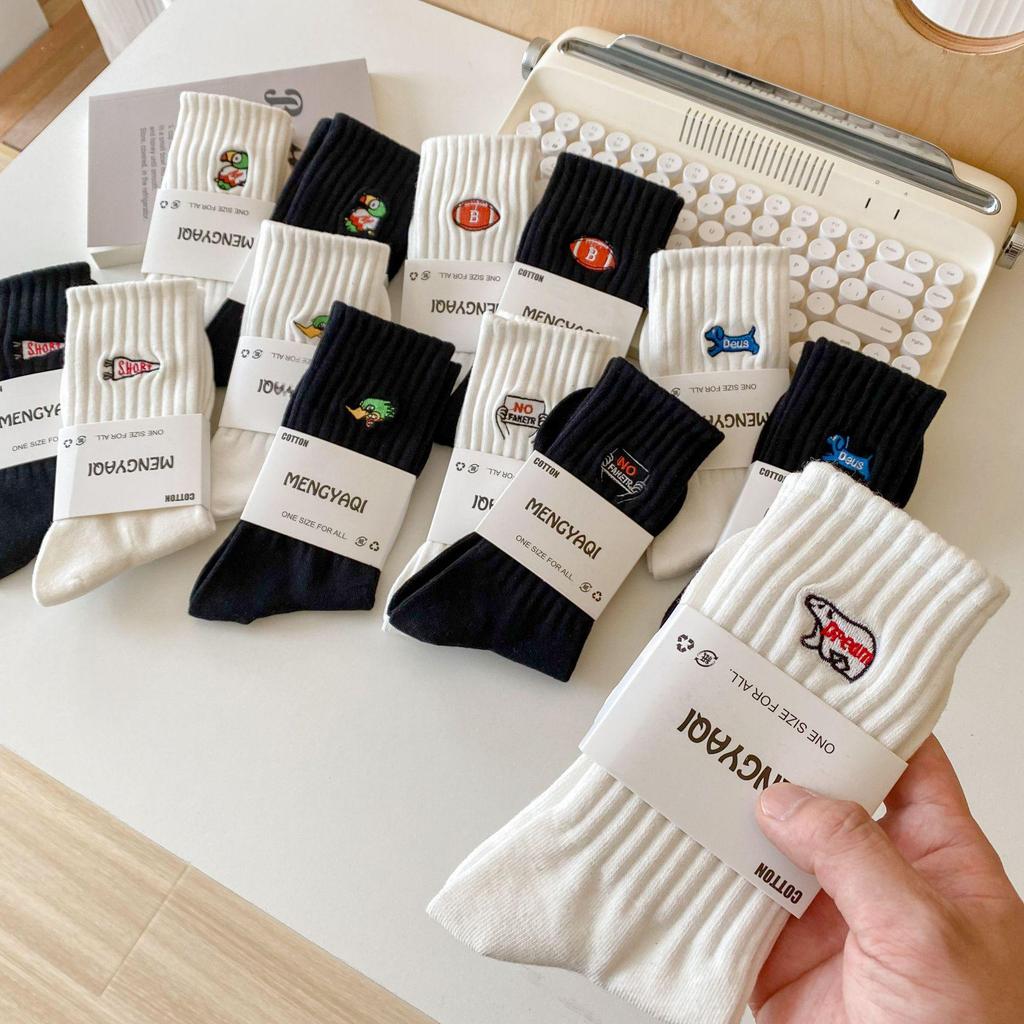 Men's Trendy Mid-High Cotton Socks with Polar Bear Embroidery - Black & White Sports Long Socks