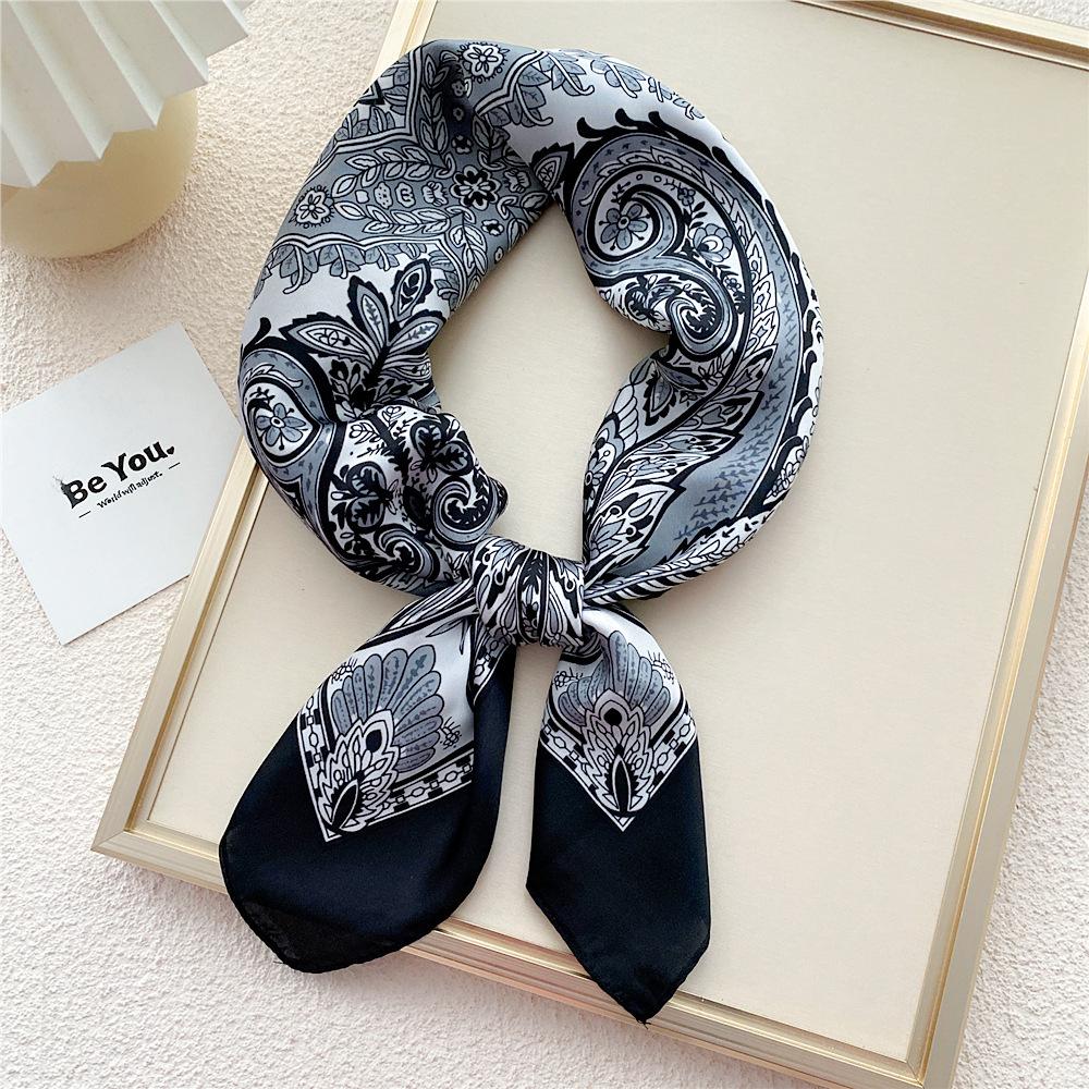 Modischer Dekorationsschal, Haarband, Krawatte, 70 cm, kleiner quadratischer Schal, Seidenschal, Damen, Frühling und Herbst, vielseitiger kleiner Schal, professioneller Schal