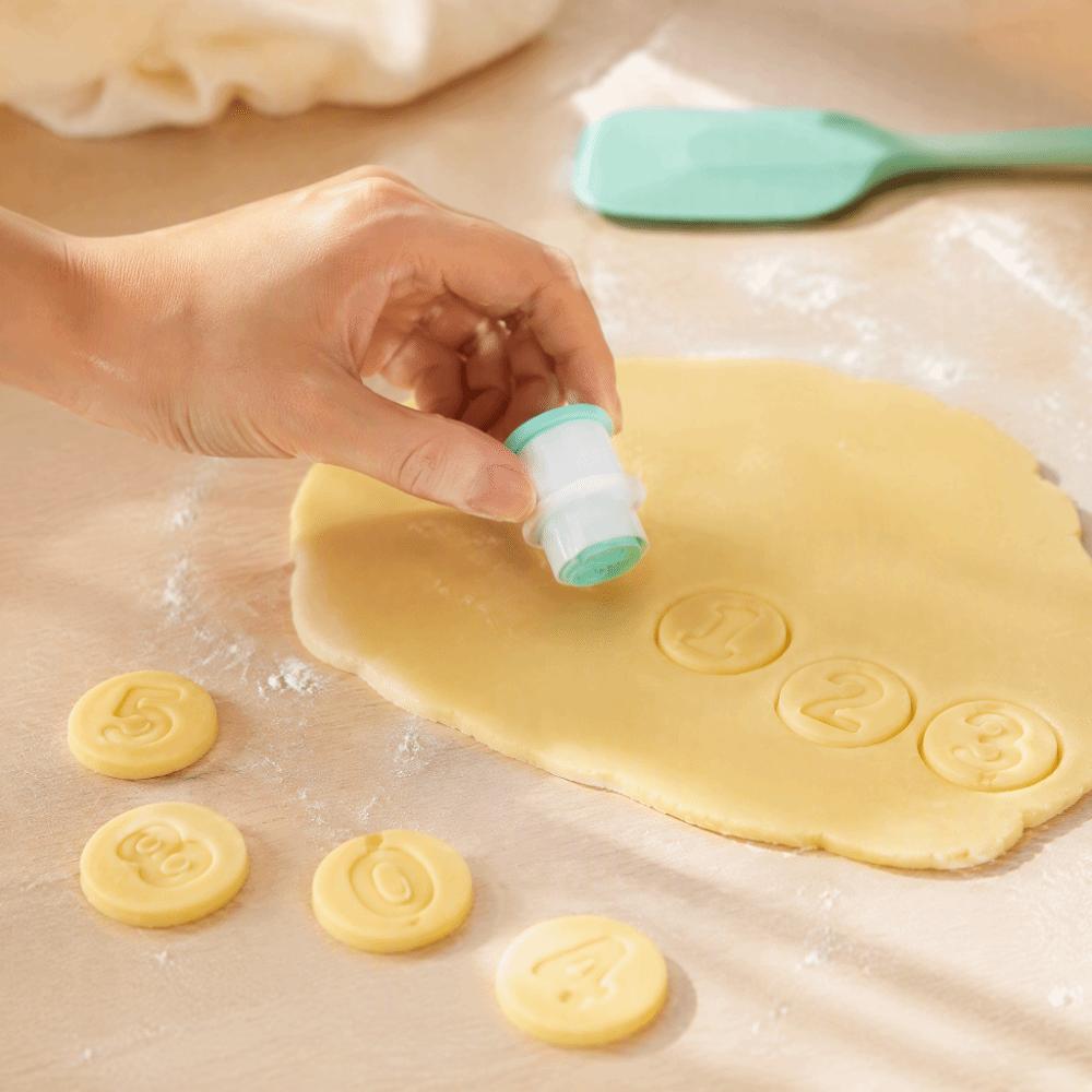 10PCS 0-9 Number Number Cake Mold Food Grade Plastic Fondant Cutter Cookie Stamp Birthday Party