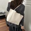 Bag Women's 2025 New Fashion Versatile Shoulder PU Large Bag Simple Retro Large Capacity Women's Portable Tote Bag