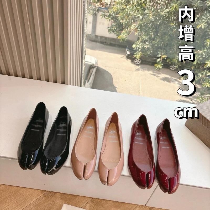 2025 Flat Single-Shoe Women'S Niche Design, Light Luxury Fashion, Toe Separation, Inward Height Increase