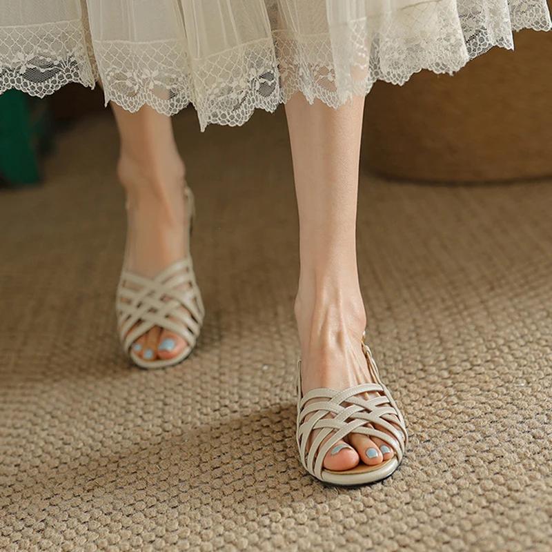 Fashion 2024 Hot Sale Ladies Shoes Peep Toe Women's Sandals Outdoor Daily Sandals Women Narrow Band Buckle Strap Flat with Shoes Women