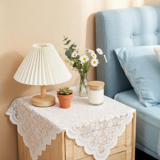 Yousheng Floral Lace Tablecloth, Square White Lace Doily, Vintage Scalloped Table Cover for Nightstand Coffee Table Tea Party Home Decor