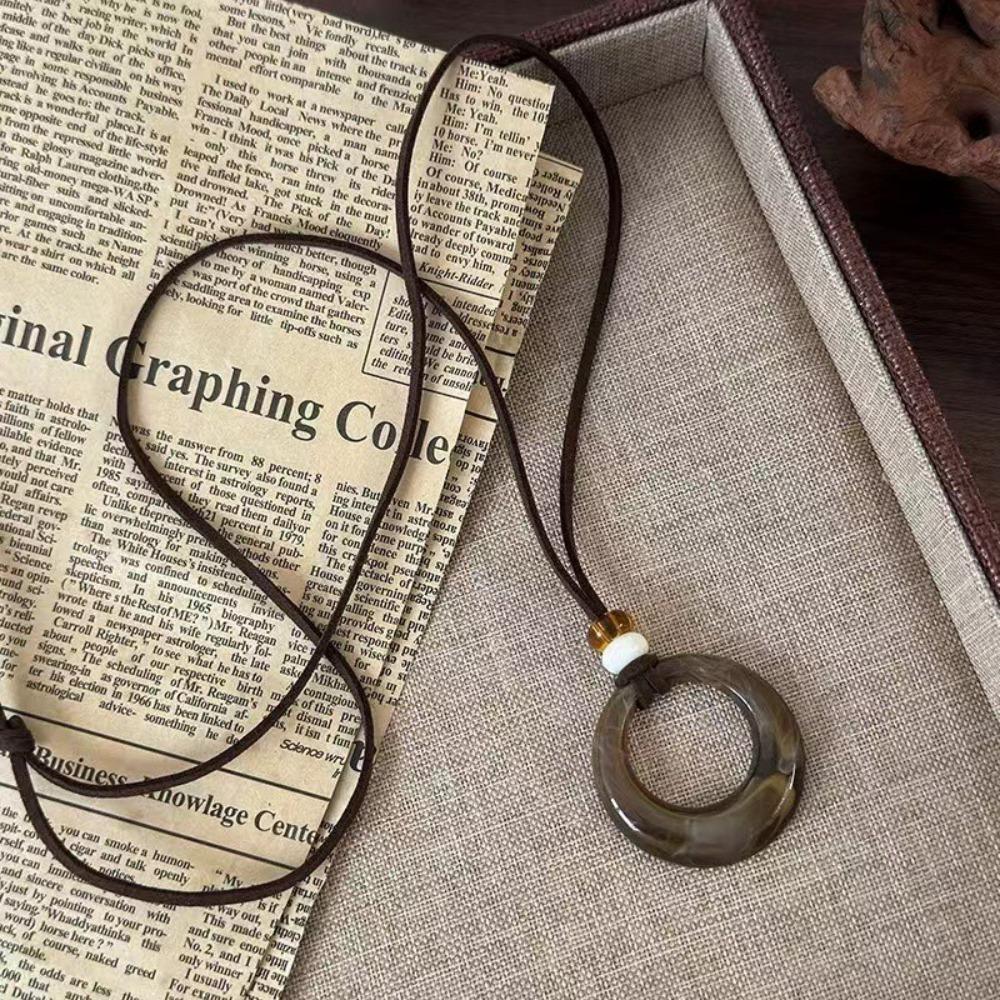 

Originality Resin Ring Pendant Necklace Retro Sweater Accessories Fashion Necklace B