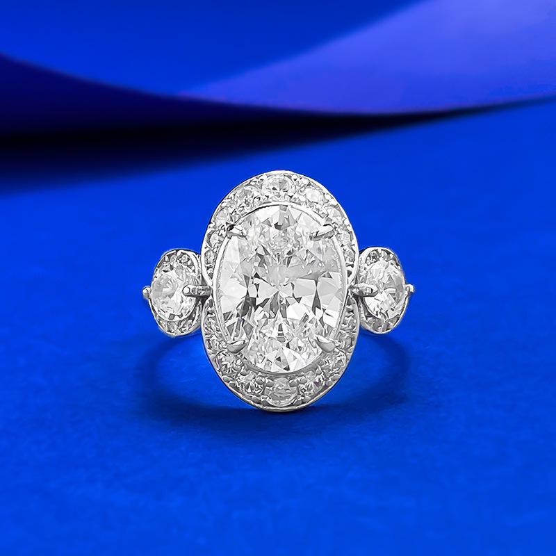 

Xiancan Jewelry s live stream showcases a luxurious S925 silver oval simulated diamond ring, ideal for European and American weddings. Size 6