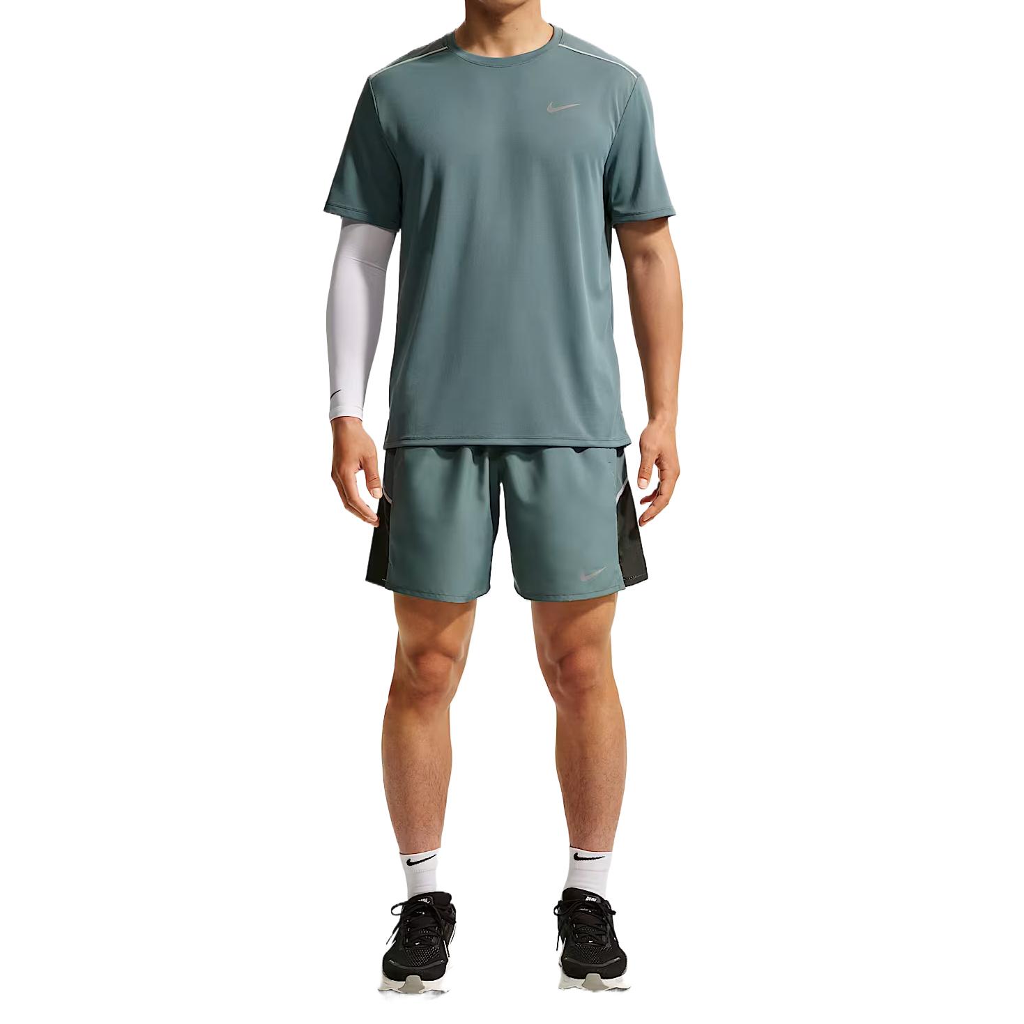 

Nike Dri-Fit Moisture-Wicking Quick-Dry Reflective Breathable Fitted Running Shorts Men shorts IF2057-382 S