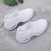 Soft-soled comfortable flat-soled leather shoes Chinese shoes Grandma shoes Spring and autumn mother shoes Single shoes