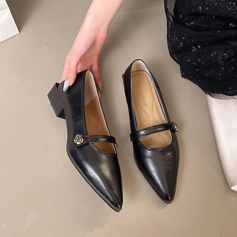 Camellia versatile pointed tip shallow mouth temperament high heels French black thick heel Mary Jane shoes spring and summer new