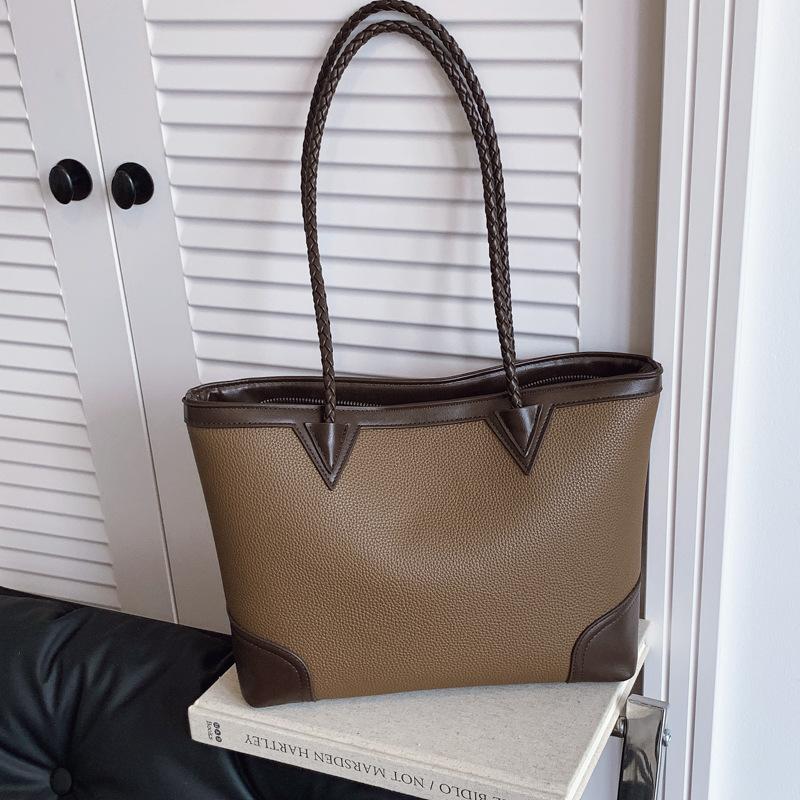 Autumn New Color Matching Large-capacity Tote Bag Niche Fashion Commuting Fashion Shoulder Armpit Bag