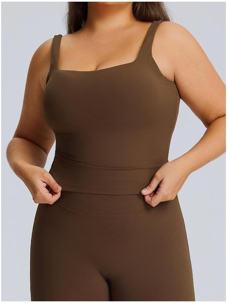 Plus Size Women's Quick-Drying Yoga Sports Vest with Elastic Fit and Beautiful Back Design