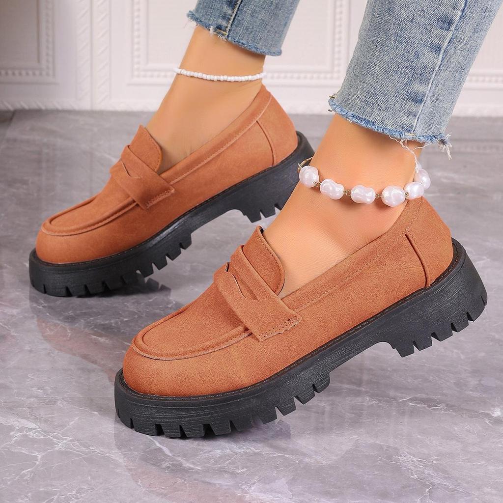 Spring & Fall Large Size Platform Loafers: Thick Sole, Solid Color Slip-On Casual Shoes for European & American Fashion.