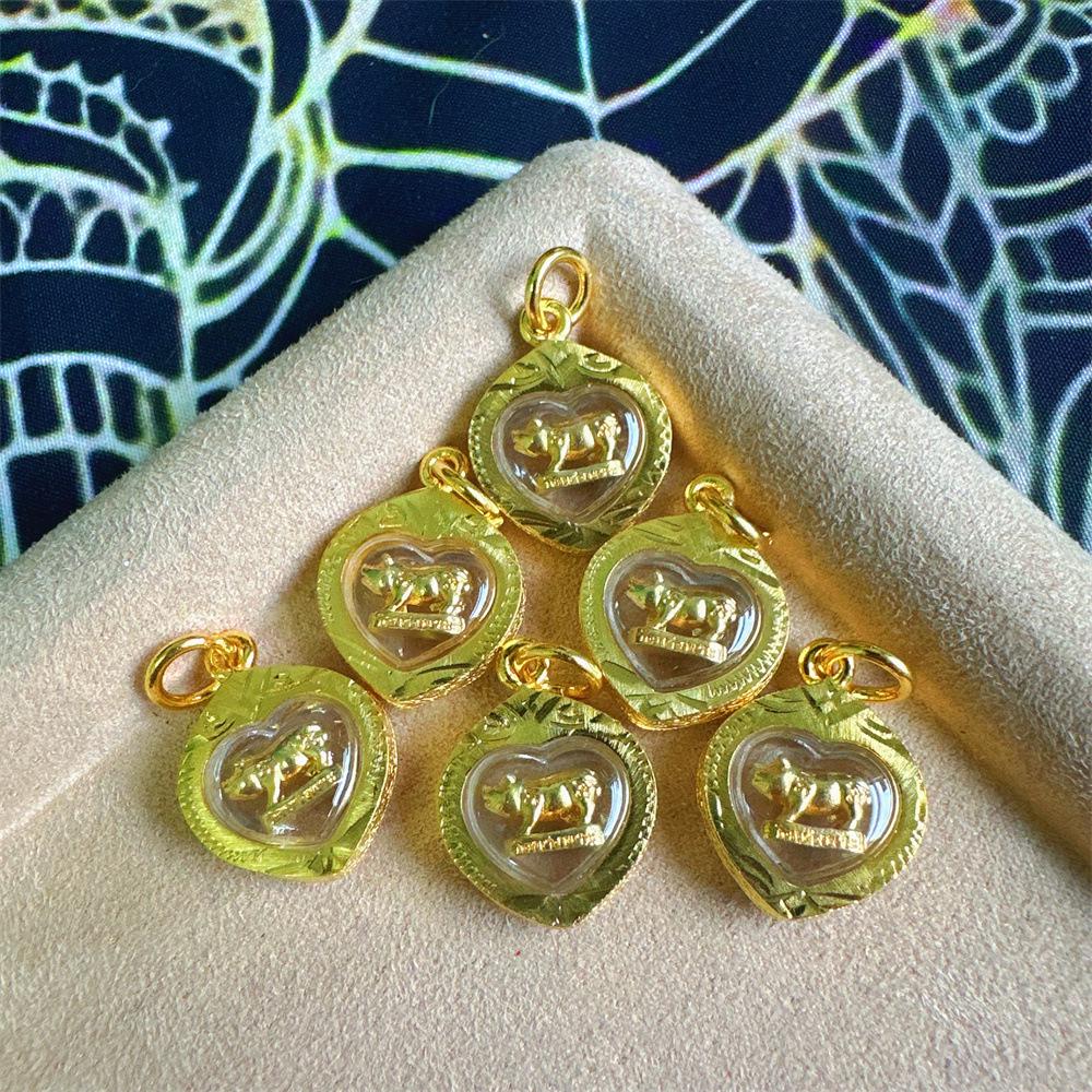 Аутентичная тайская свинья процветания храма Луанг Пор Перн