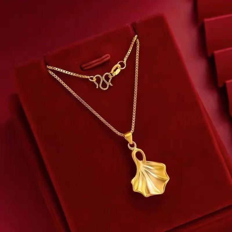 One Leaf Gold Ginkgo Pendant Necklace - Women s Luxury Clavicle Chain