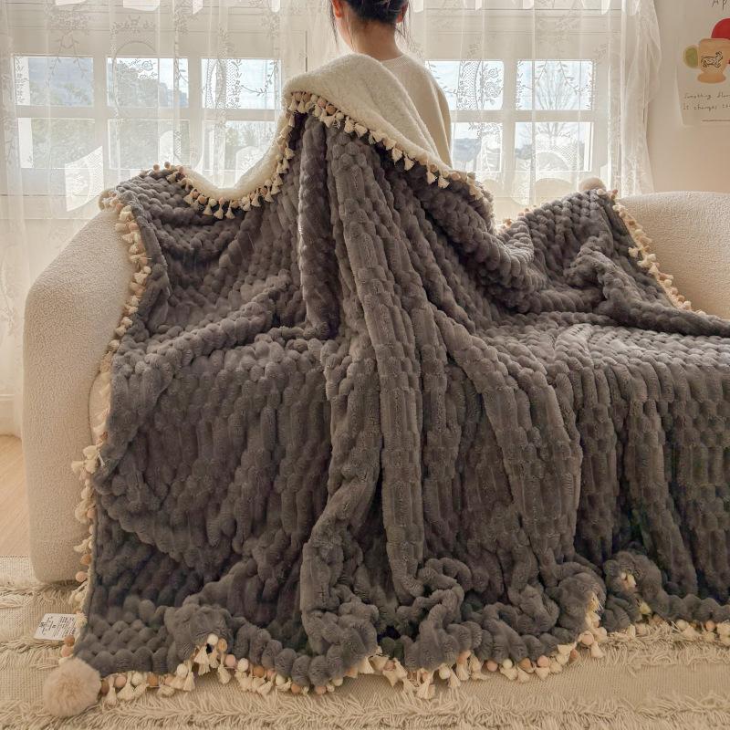 Melk Flanellen Kwast Wolbal Kant Deken Super Zacht Slaapkamer Bank Deken voor Dutjes Dik Warm Dekbed voor Herfst Winter 100x150cm