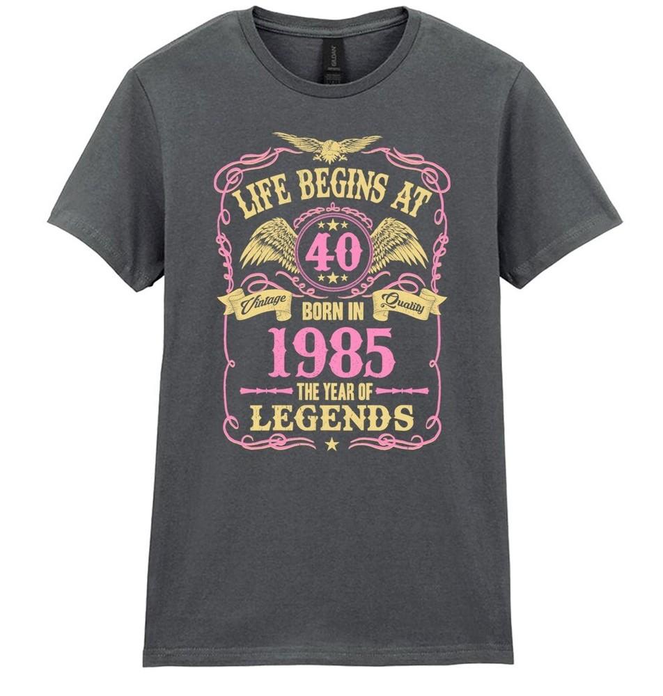 

Жизнь начинается в 40 Женская футболка на 40-летие РОЖДЕНА 1985 Женский подарок День матери 4XL