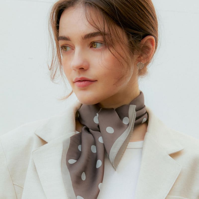 

J.LARUEN Petite Scarf Dorothy (2 colors/made in Korea) brown