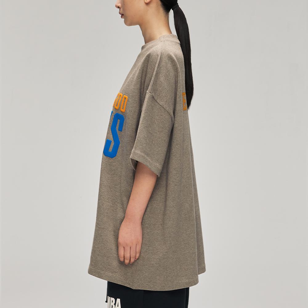 Fear of God Essentials Knicks 90s Tee Homestead Heather Men Tops Tan 125NB252008F