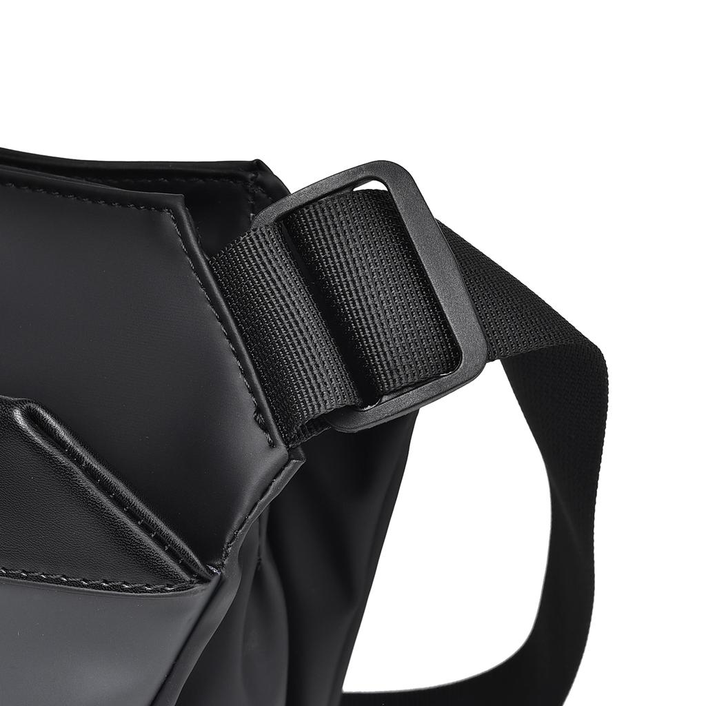 Crossbody Bag Men's Waterproof Chest Bag Fashionable Shoulder Bag