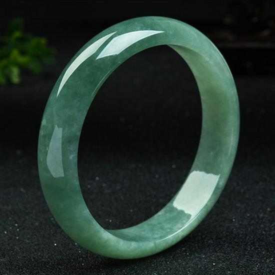 Burmese Jadeite Jade Women's Bracelet - Grade A Light Green with Certificate