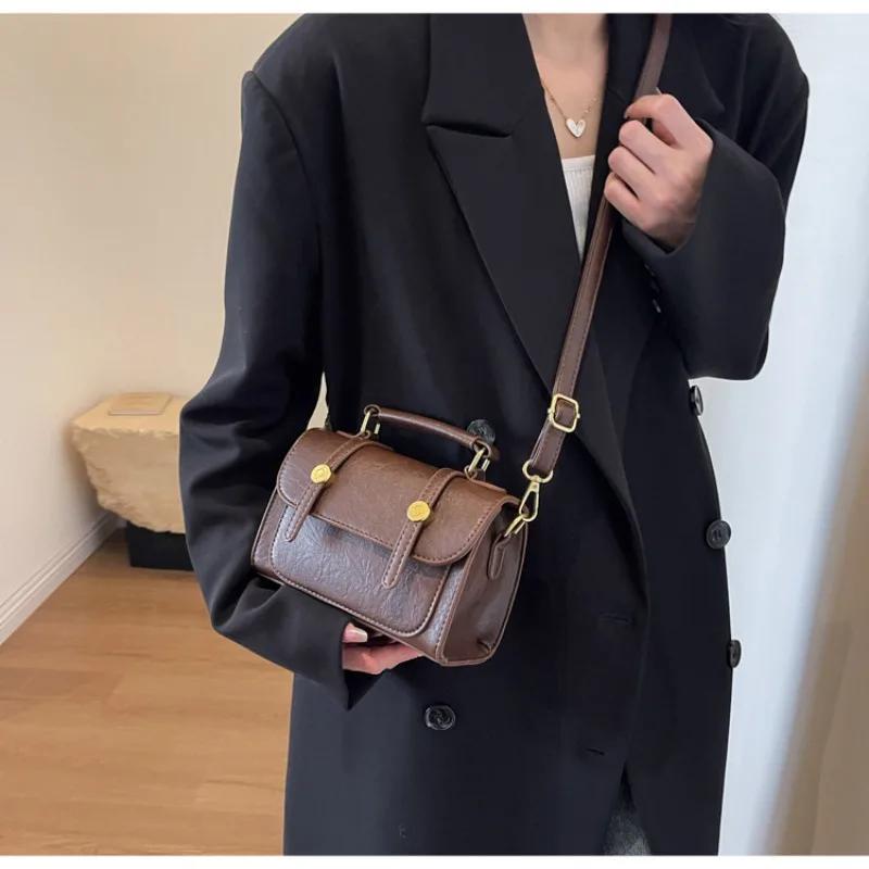 High Quality Winter Retro New Women's Crossbody Bag Trendy and Versatile Crossbody Bag Fashion Small Square Shoulder Bag