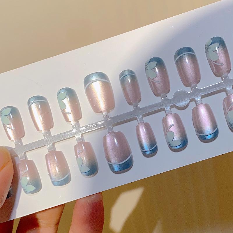 2024 French Gradient Cat Eye Nails: Removable Short Lily False Nail Patches