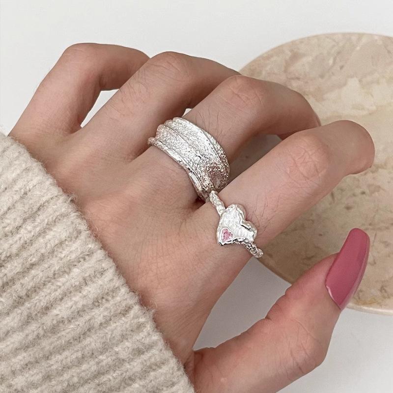Textured Unique Design Ring For Women In Geometric Style Perfect For Fashion Looks Forward