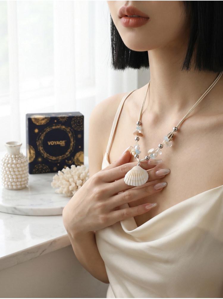 Pearl Style Shell Pendant Necklace: Women's Beaded Clavicle Chain with Seaside Luxury Charm