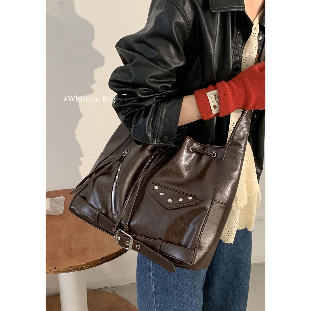 Retro Large-capacity Bucket Bag Women's 2025 Autumn and Winter New Simple Tote Bag Large-capacity Shoulder Messenger Bag