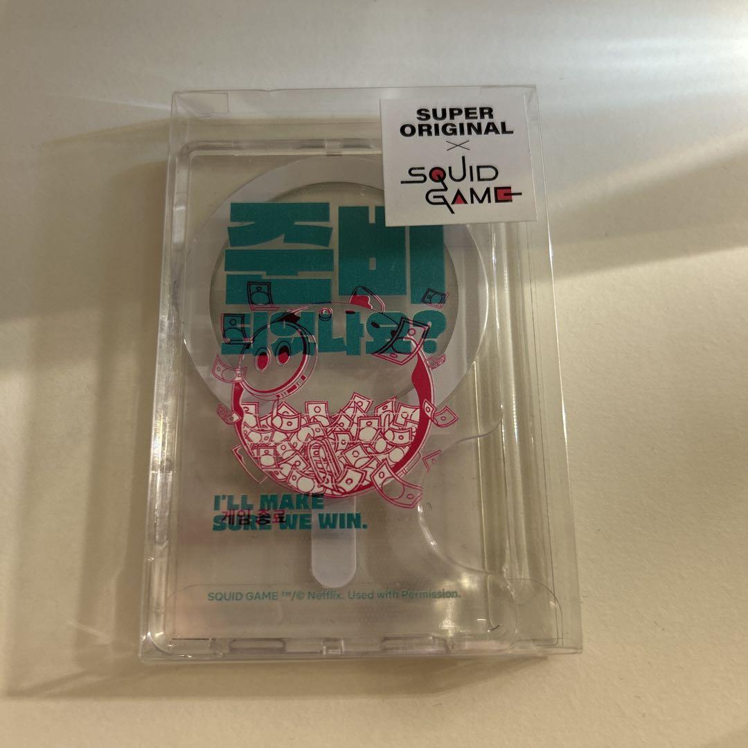 

[USED] Korea Exclusive Pop-Up Squid Game Merchandise Magnetic Card Wallet