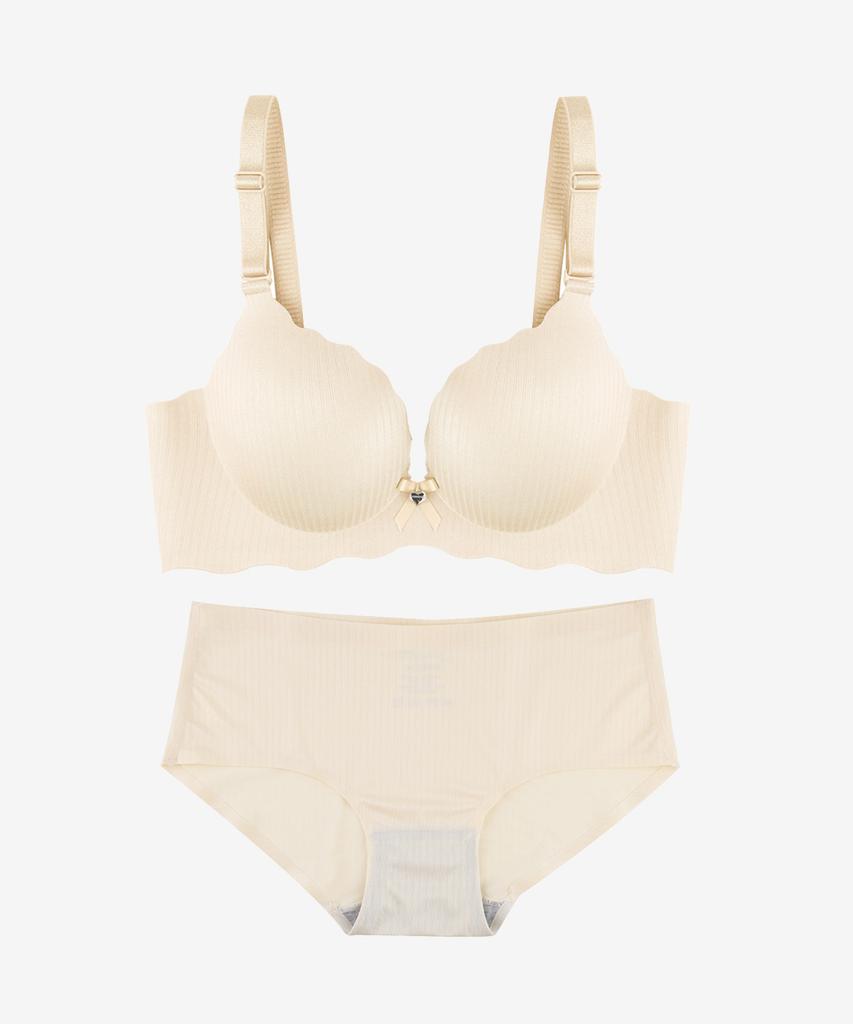 Keulasiang 4Cm Fantasia Volume Bra + Panty Set