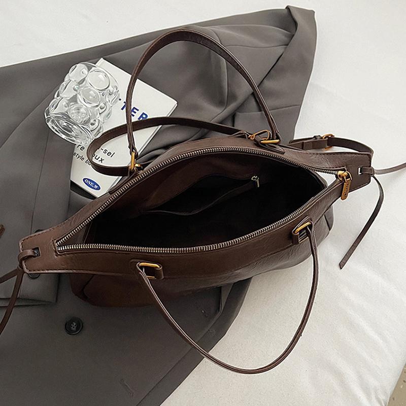 Geantă de mână de damă toamnă iarnă, capacitate mare, geantă bowling, geantă de umăr casual, geantă de mână din piele maro stil vintage CLE