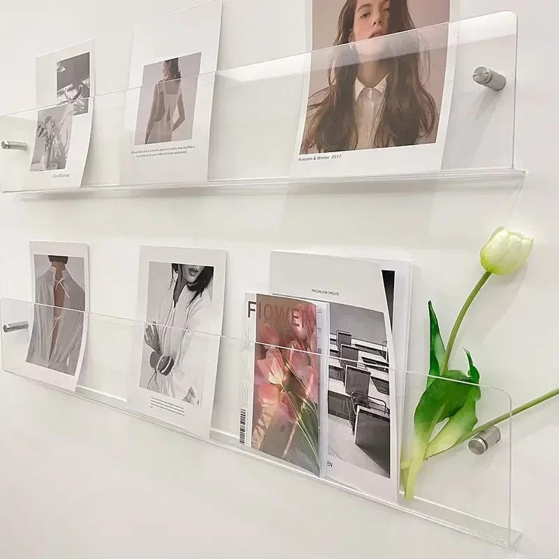 Akrylowy regał na książki Kolorowe półki ścienne Perforowany organizer na magazyny Półki ekspozycyjne do czytania do domu 40cm