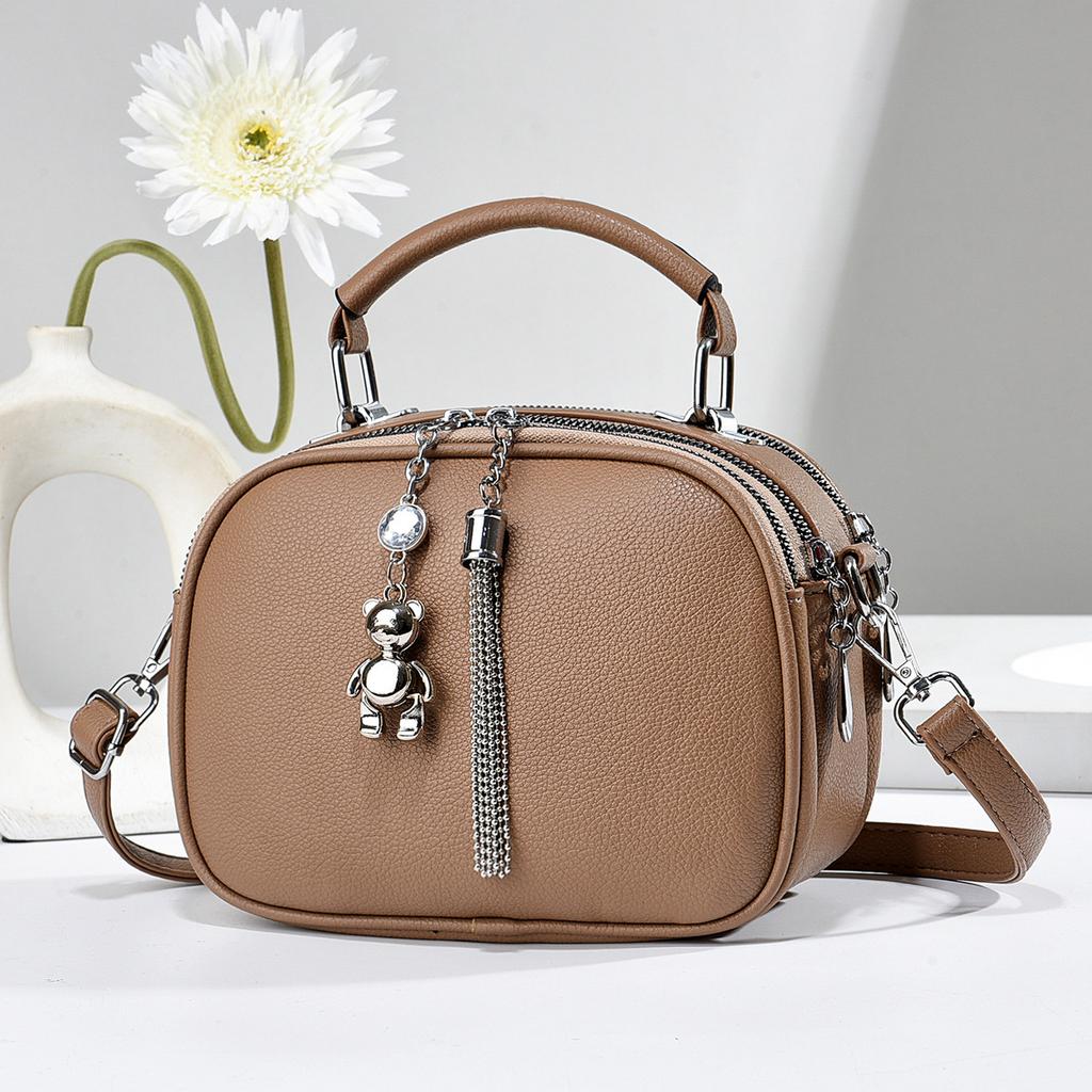 Simple bag bag Premium bear pendant Versatile handbag Lightweight shoulder bag Women's bag bags