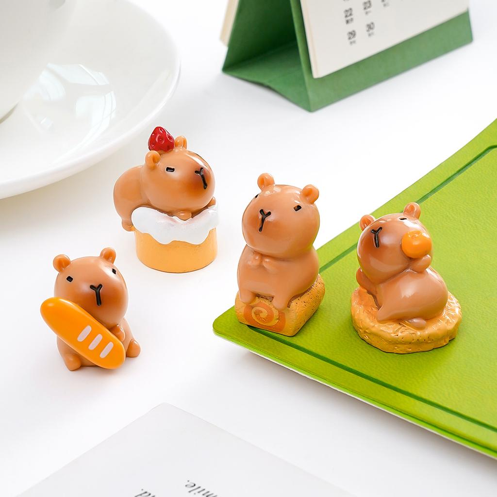 7Pcs Cute Mini Cake Capybara Family Resin Miniature Figurines Resin Lovely Capybaras Mini Decorations Fairy Garden Accessories