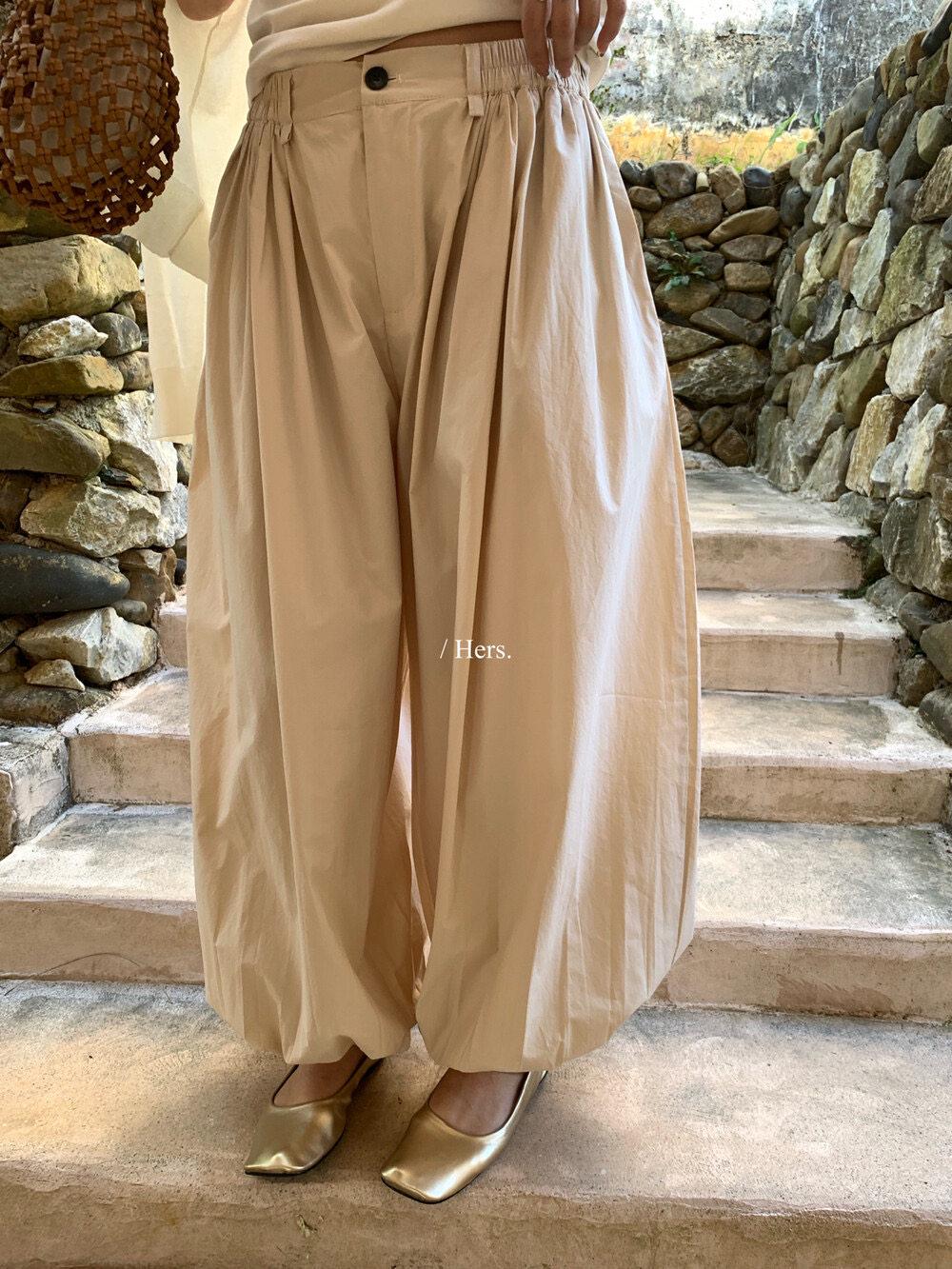 

Women s High Waist Yamamoto Style Wide Leg Joggers - Spring 2026 Pleated Casual Pants Small абрикосовий