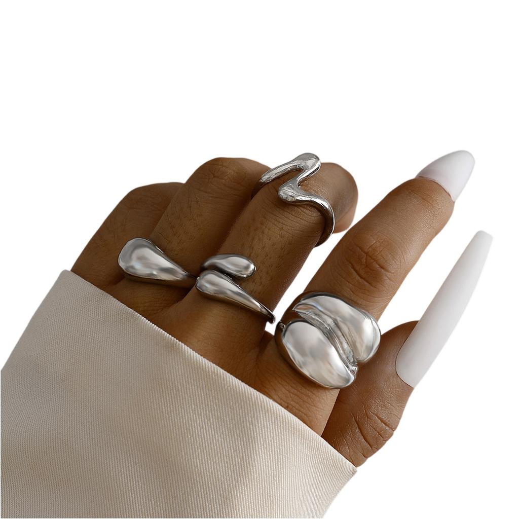 Modny damski 4-częściowy zestaw pierścionków - Pierścionek damski Pierścionek metalowy Pierścionek błyszczący Pierścionek metalowy Prezent świąteczny