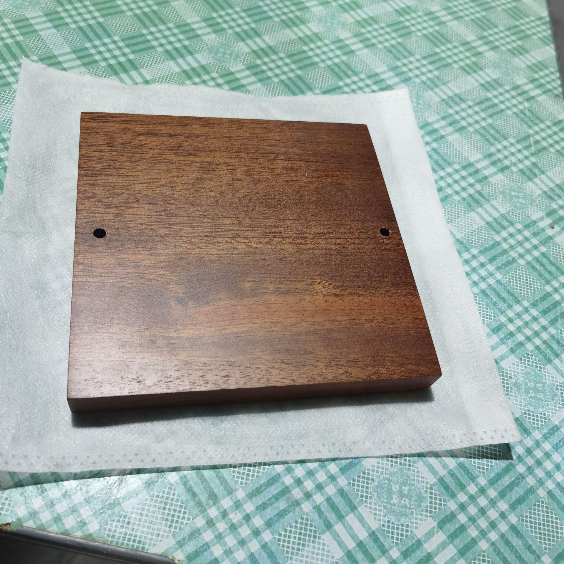 

Держатель для салфеток Sabili из цельного дерева для ресторанов, кафе, отелей и гостевых домов