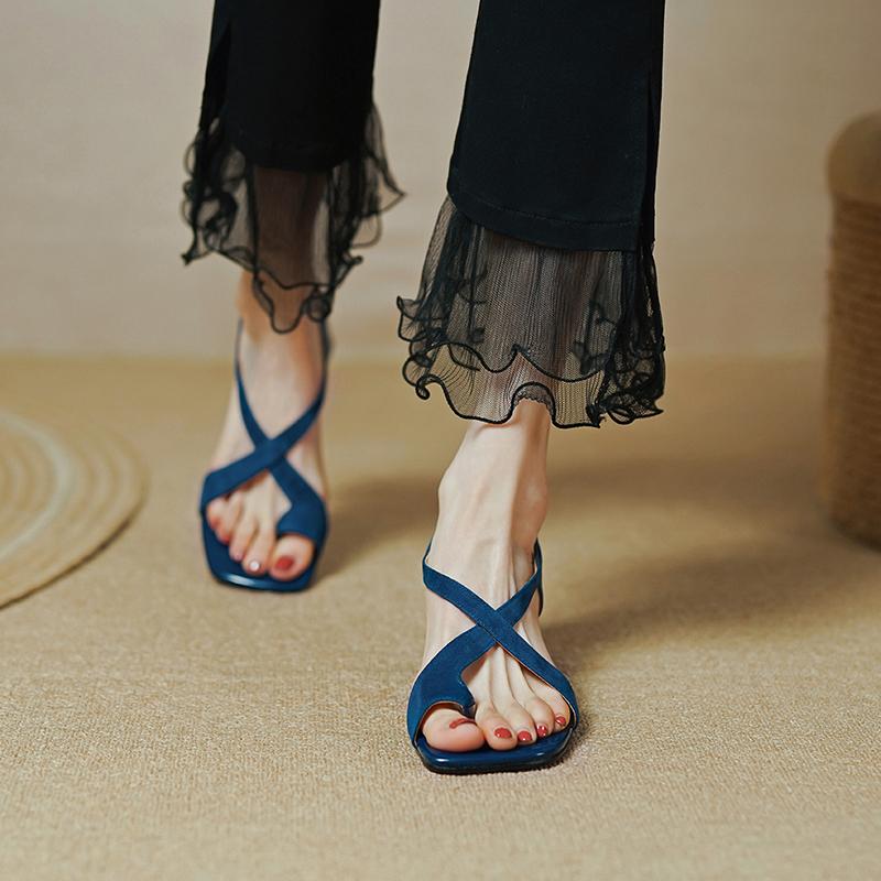 Fashion 2025 New Retro Sheepskin Women Sandals French Chunky Heel Open Toe Sandals Buckle Strap Summer Shoes Heel Women Explosive Spot