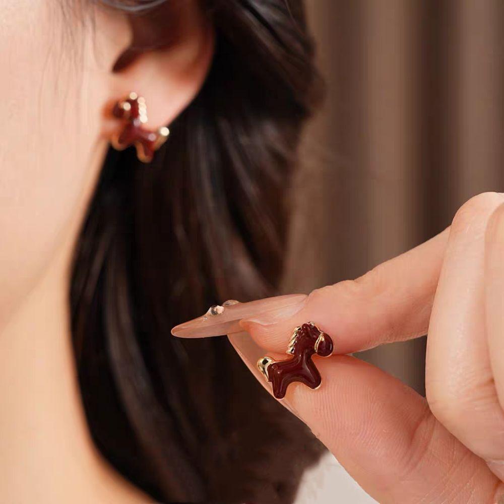 Zinc Zinc Alloy Horse Stud Earrings Fashion Vintage Drip Oil Earrings Trendy New Year Pony Earrings Woman