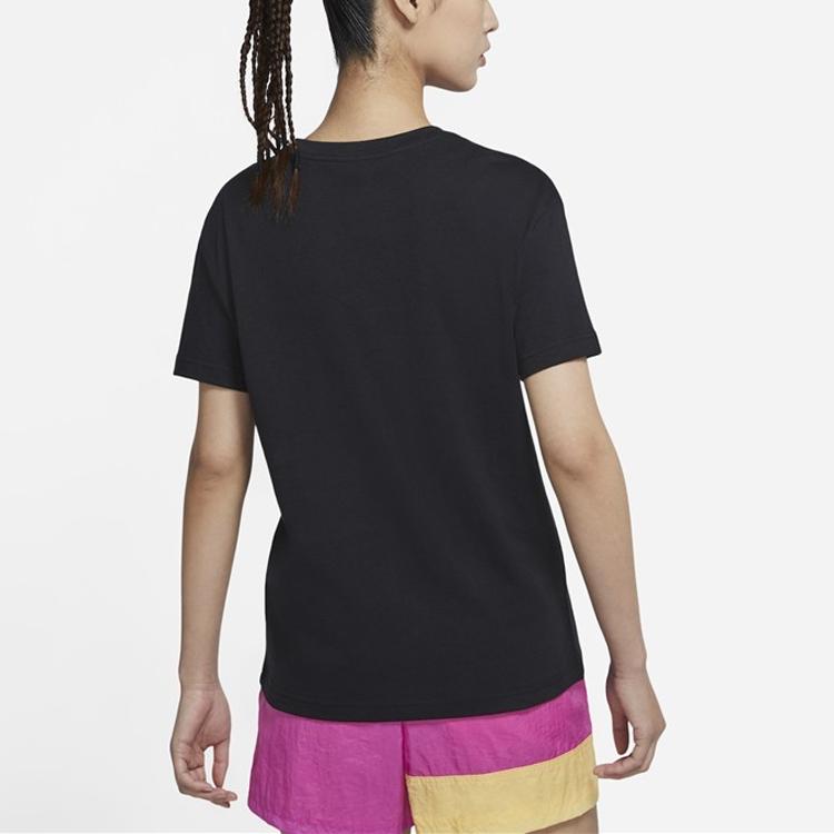 Nike Women's Sportswear Air Cat Graphic T-Shirt DD1496-010