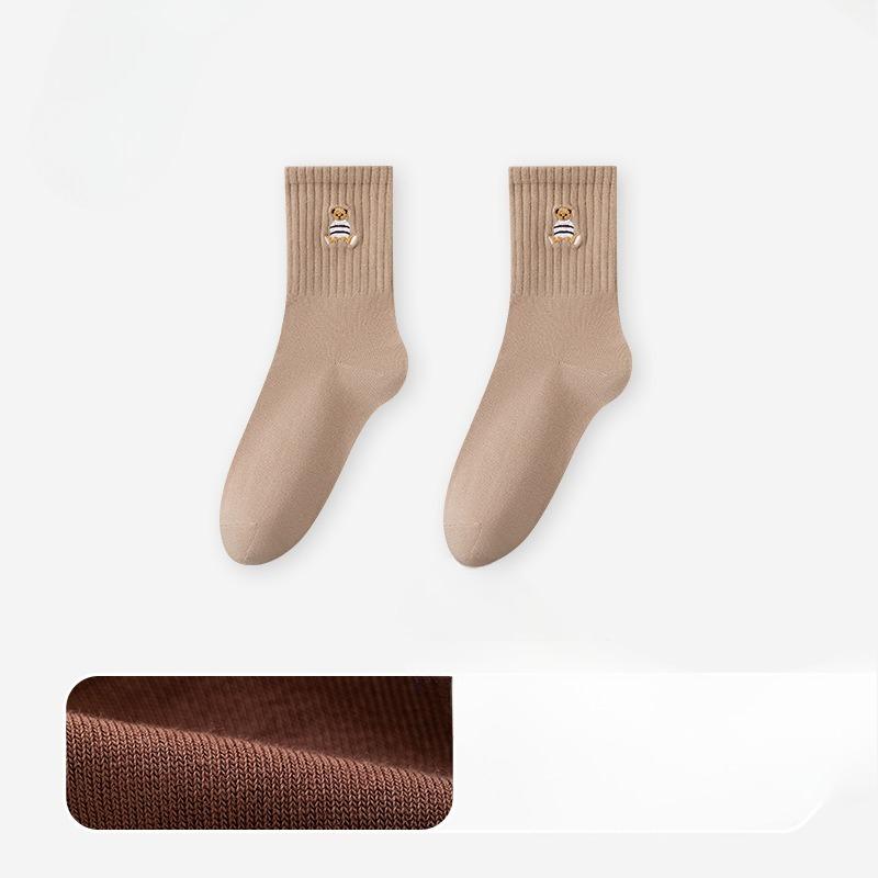 

Female Autumn Cotton Cute Bear Embroidery Moisture Absorption Perspiration Breathable Tube Socks 1 pair