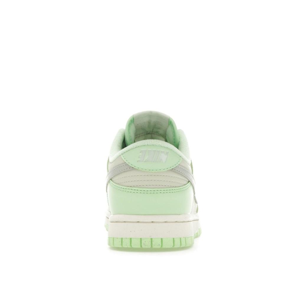 Nike Zapatillas Dunk Low Next Nature Sea Glass para Mujer Verde Plata Claro Verde Vapor FN6344-001