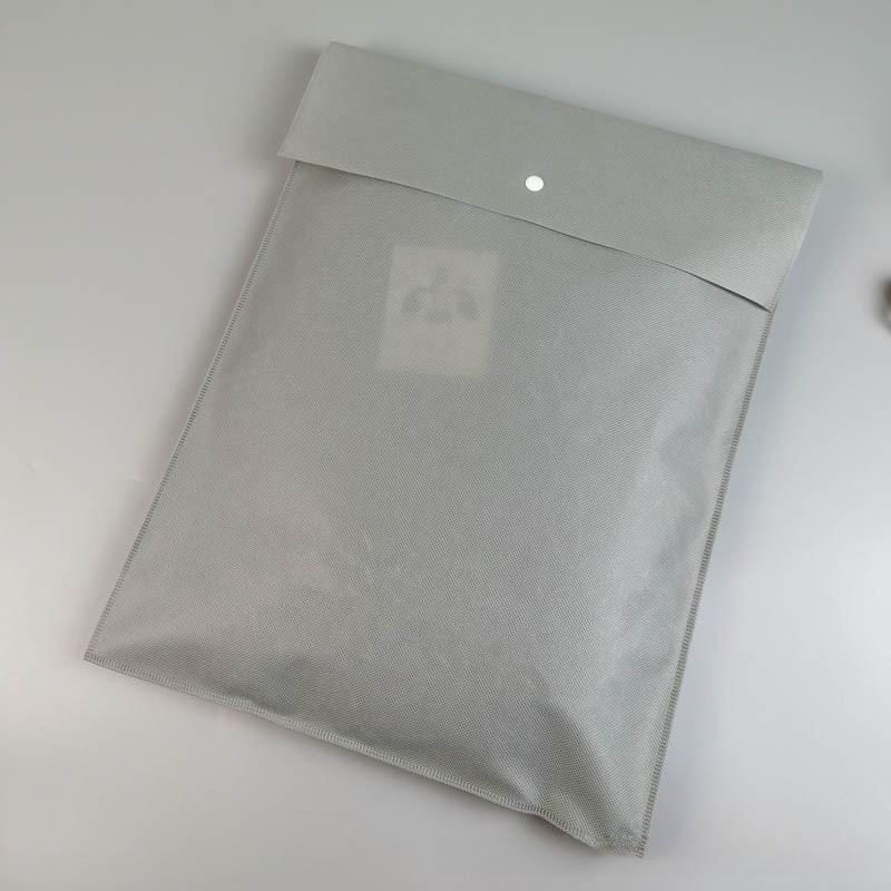 50pcs Thickened Concealed Buckle Clothing Bag Non Woven Packa Pouchs Button Type Dustproof Bags Women's Clothing Packaging Eco-friendly Pouch