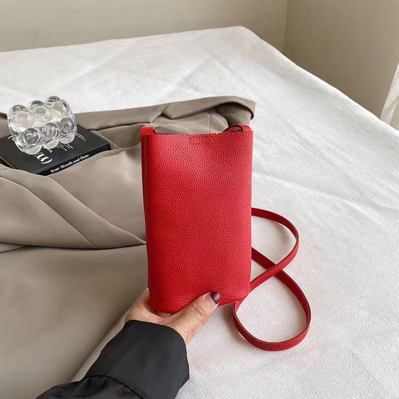 

Южная Корея Новое поступление Повседневная сумка кроссбоди для телефона Инстаграм стиль Минималистичная модная сумка через плечо Женская милая изысканная мини-сумка Red [upgraded thickened material]]