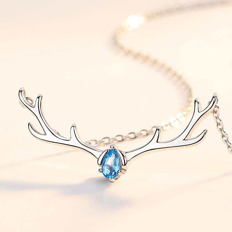 Yilu You Halskette Damen Trendy Schlüsselbein Kette Geweih Anhänger Weihnachtsgeschenk