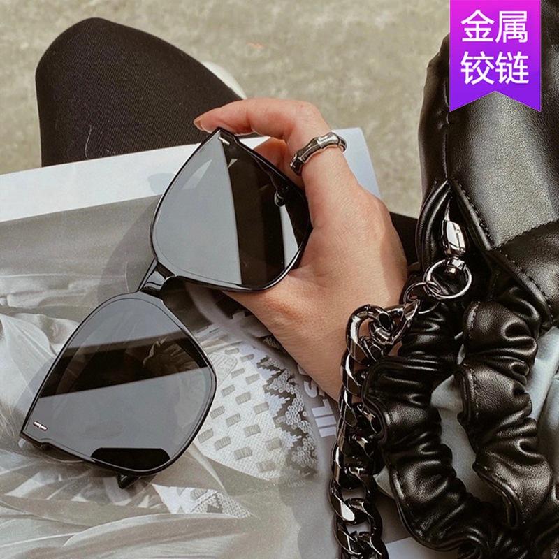 Trendy and cool sunglasses for men, suitable for driving, make large faces look slimmer, UV protection, polarized, anti-glare, stylish for women