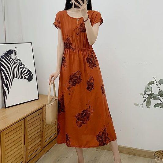 Свободное и обтягивающее хлопково-шелковое платье с короткими рукавами для летней — фото 37