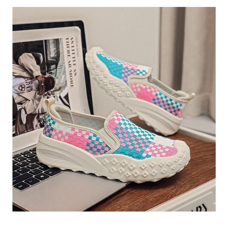 

Лето 2025 новая пара летящая плетеная обувь цветовая гамма один педаль толстая подошва универсальная спортивная обувь повседневный стиль легкая мягкая подошва 44