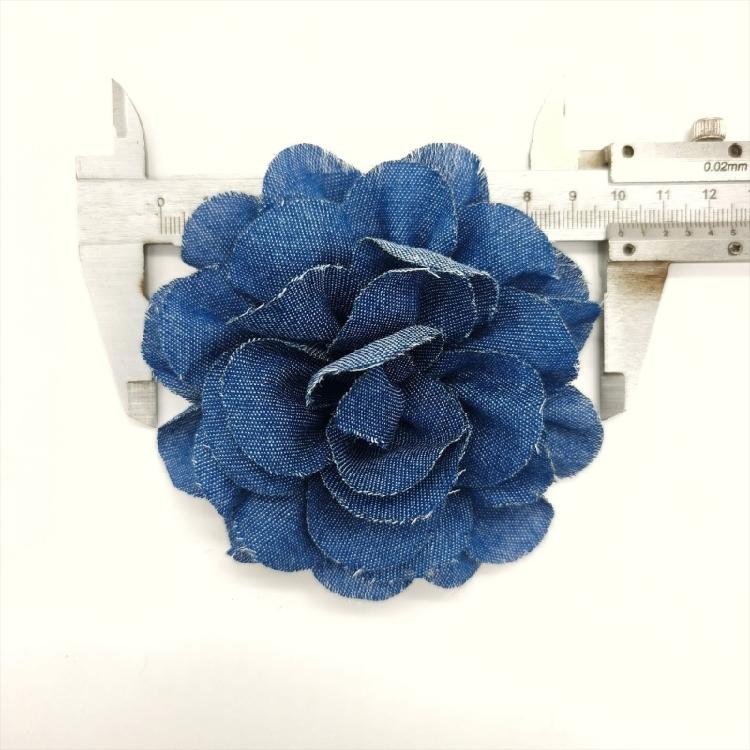 Kameliienblüte Anstecknadel Florale Brosche Modisches Statement-Accessoire